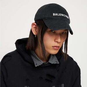 Balenciaga logo embroidered design baseball cap